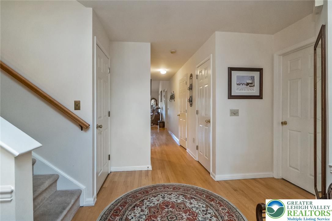 276 Park Ridge Drive Property Photo 9