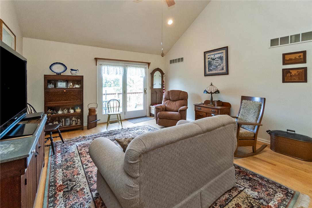 276 Park Ridge Drive Property Photo 11