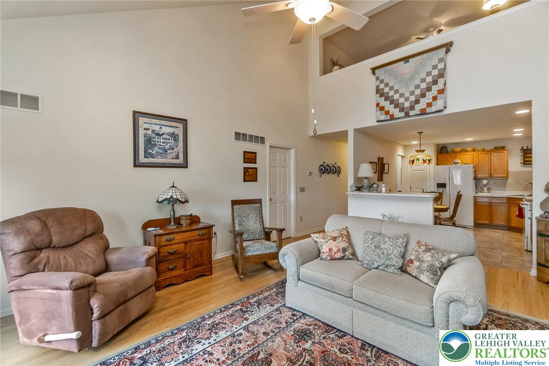 276 Park Ridge Drive Property Photo 13