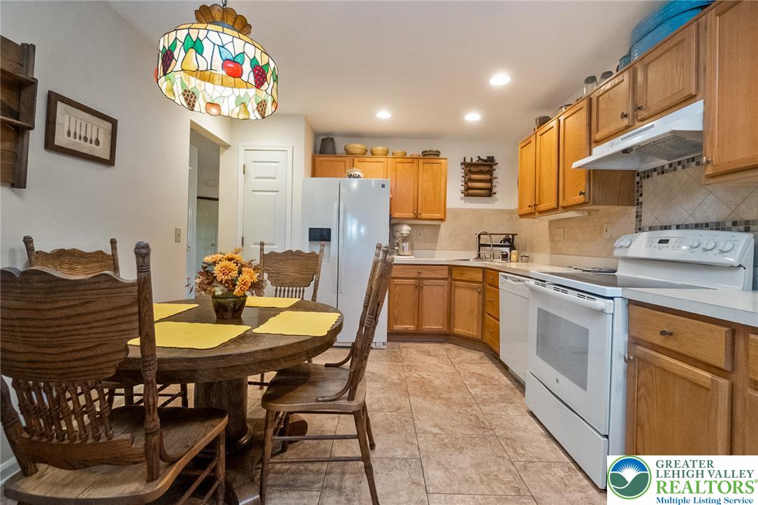 276 Park Ridge Drive Property Photo 15