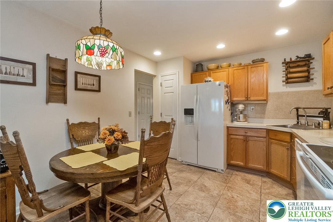 276 Park Ridge Drive Property Photo 16