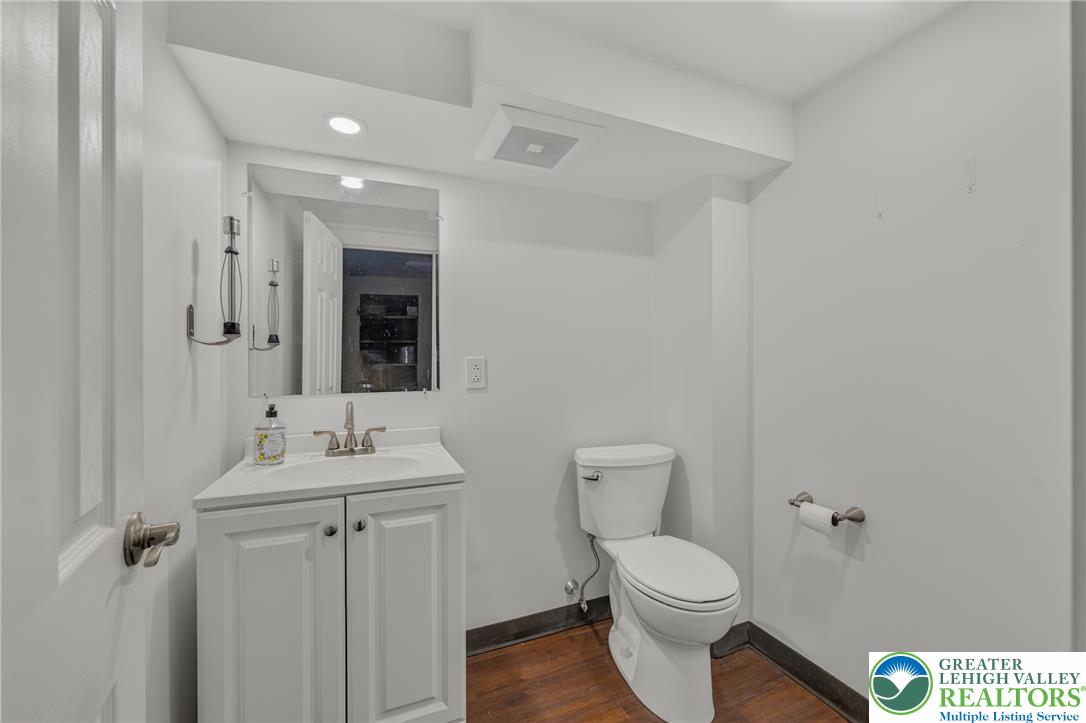3348 Easton Avenue Property Photo 18
