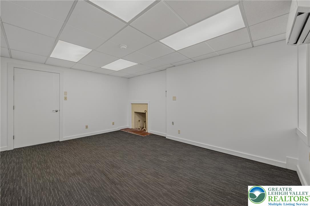 3348 Easton Avenue Property Photo 23