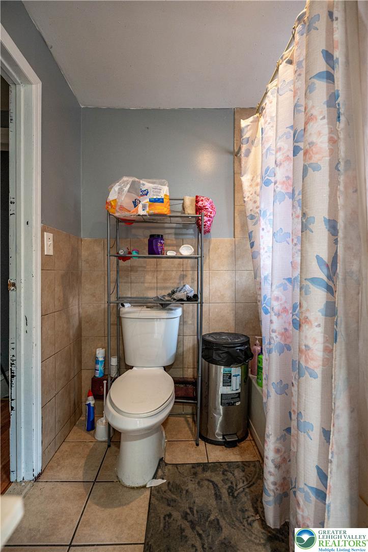 1138 West Maple Street Property Photo 17