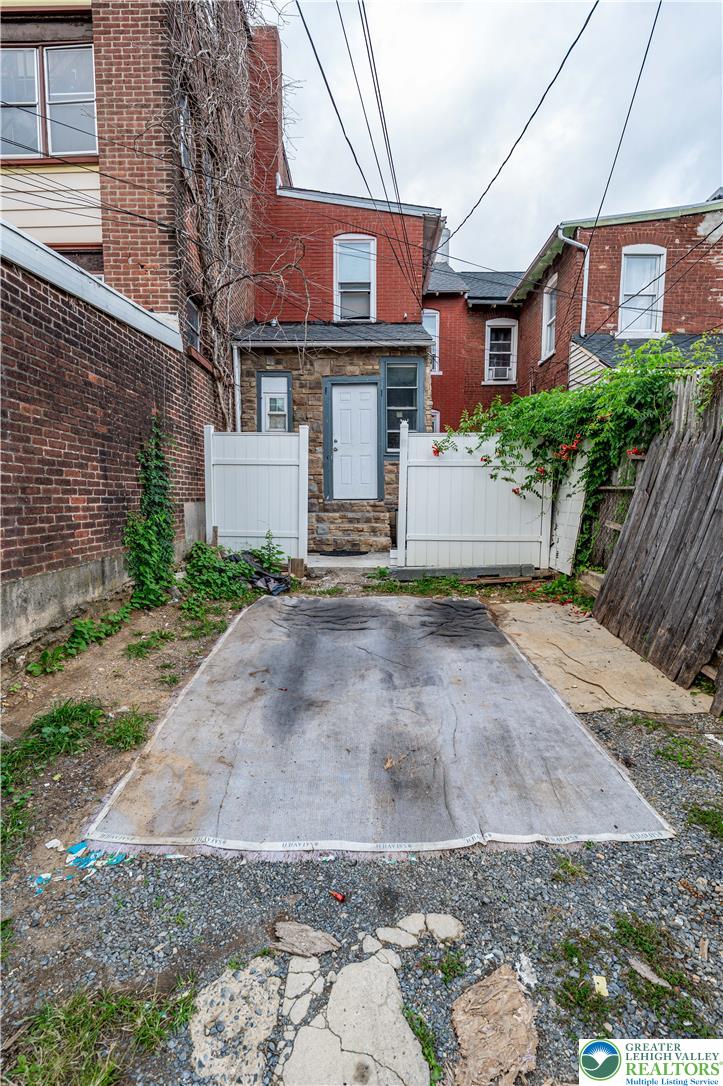 1138 West Maple Street Property Photo 30