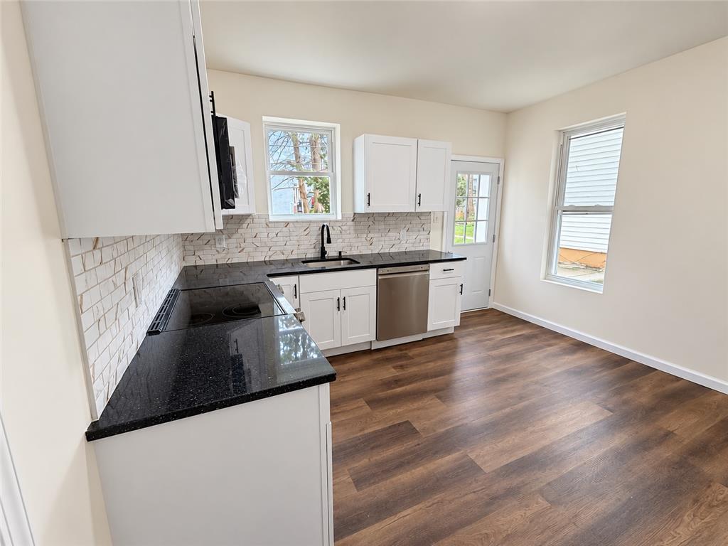 1340 West Walnut Street Property Photo 11