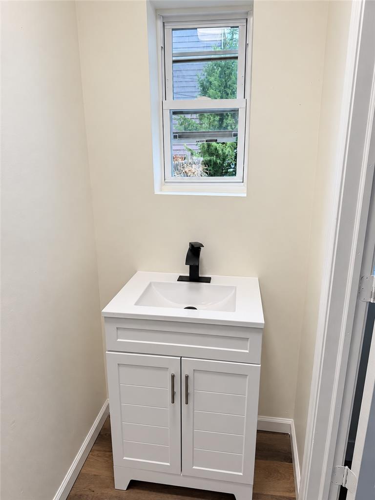 1340 West Walnut Street Property Photo 15