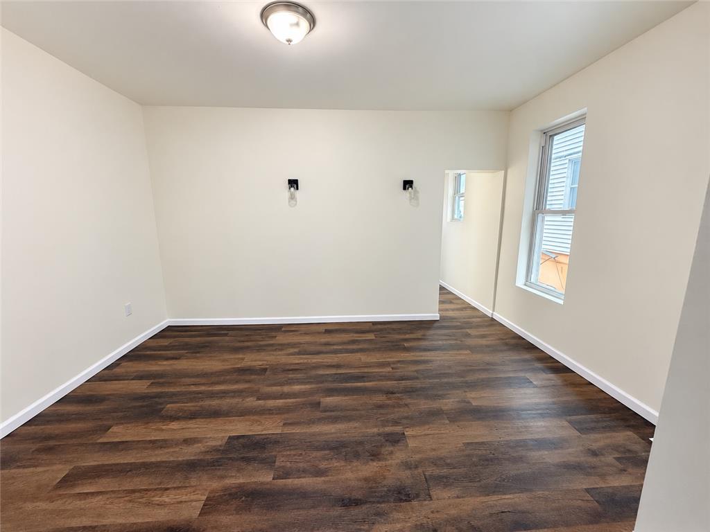 1340 West Walnut Street Property Photo 16