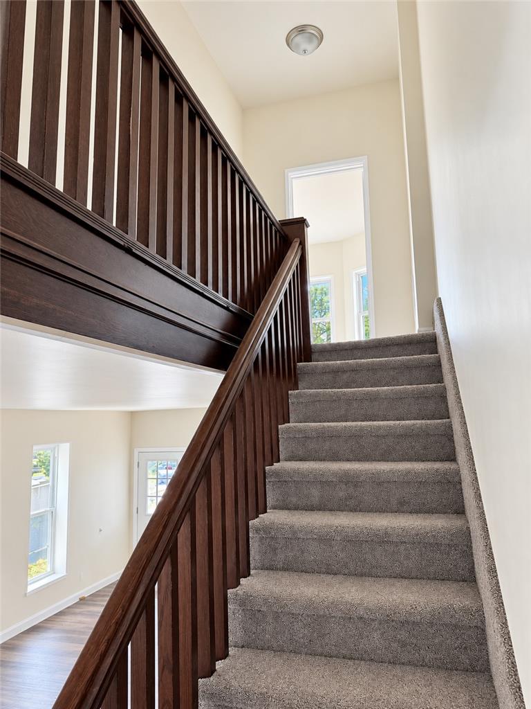 1340 West Walnut Street Property Photo 18