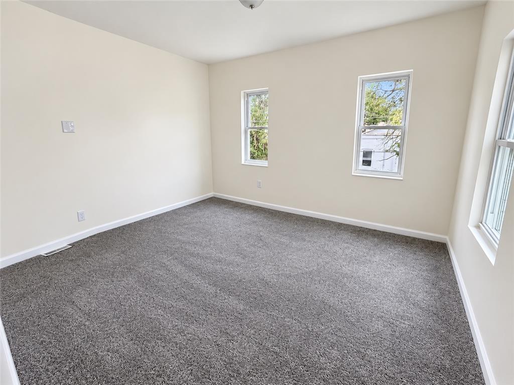 1340 West Walnut Street Property Photo 27