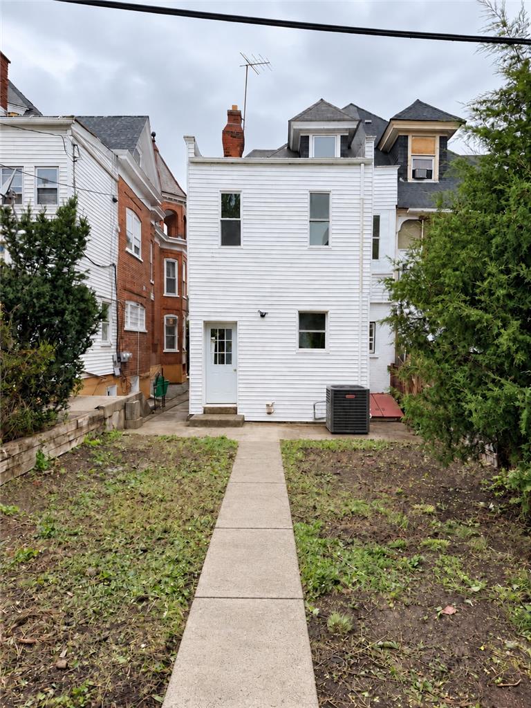 1340 West Walnut Street Property Photo 41