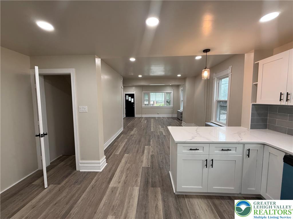 319 Washington Street Property Photo 4