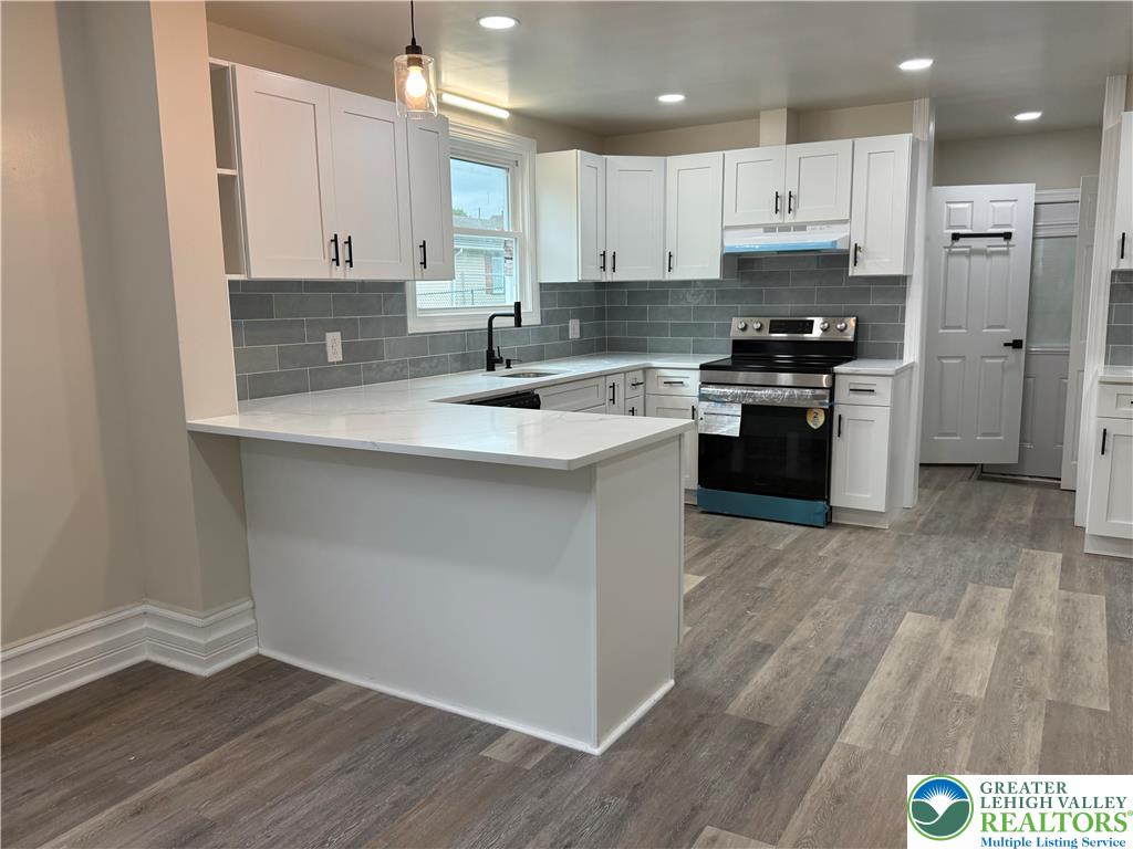 319 Washington Street Property Photo 6