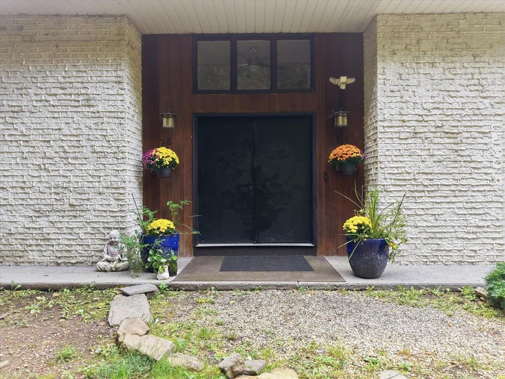 822 Semmels Hill Road Property Photo 3