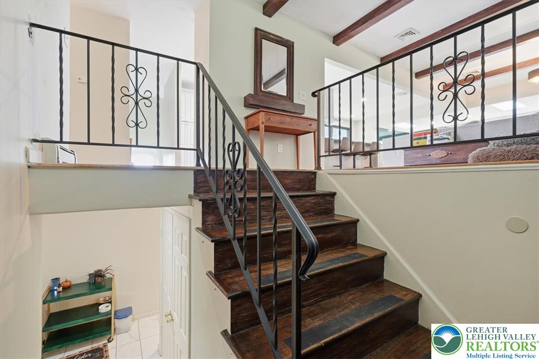 822 Semmels Hill Road Property Photo 11