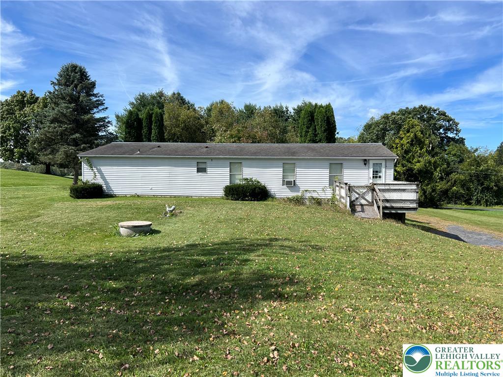 1190 Keller Road Property Photo 2