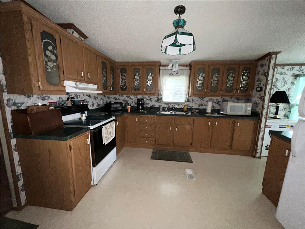 1190 Keller Road Property Photo 7