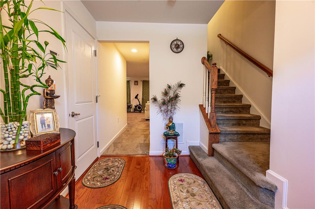 8 Yellow Rose Lane Property Photo 3