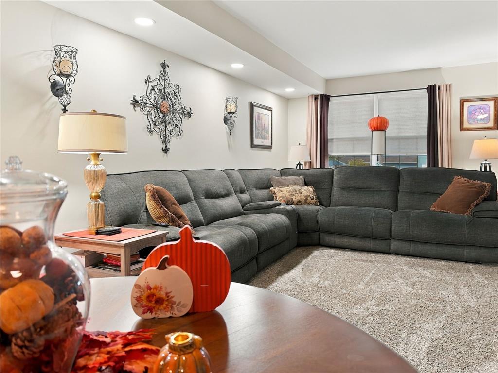 2 Princeton Court Property Photo 6