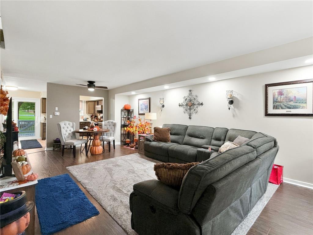 2 Princeton Court Property Photo 8