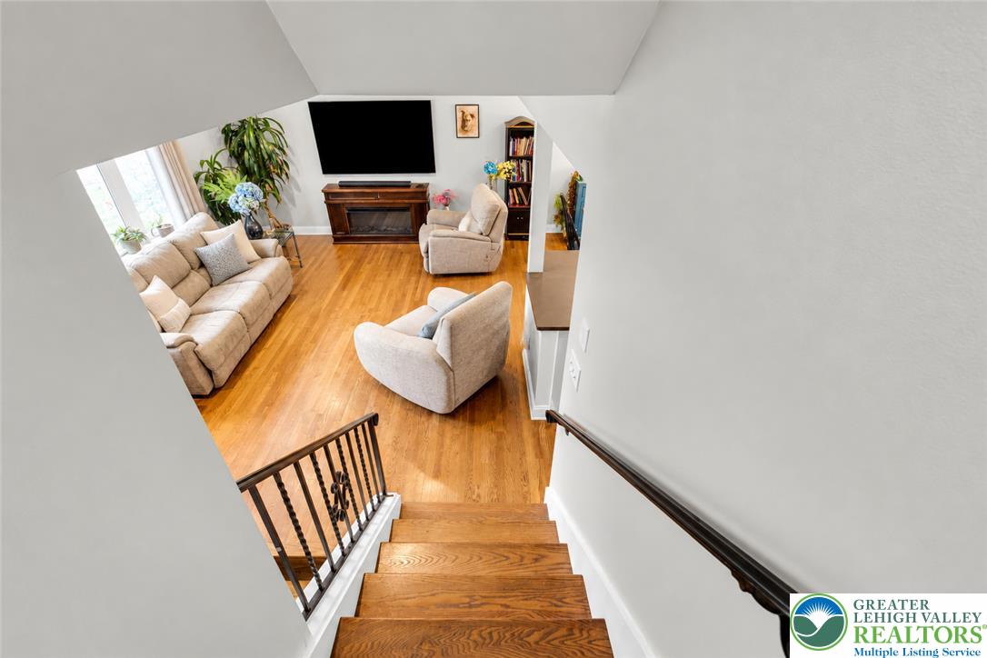 2824 Center Street Property Photo 27