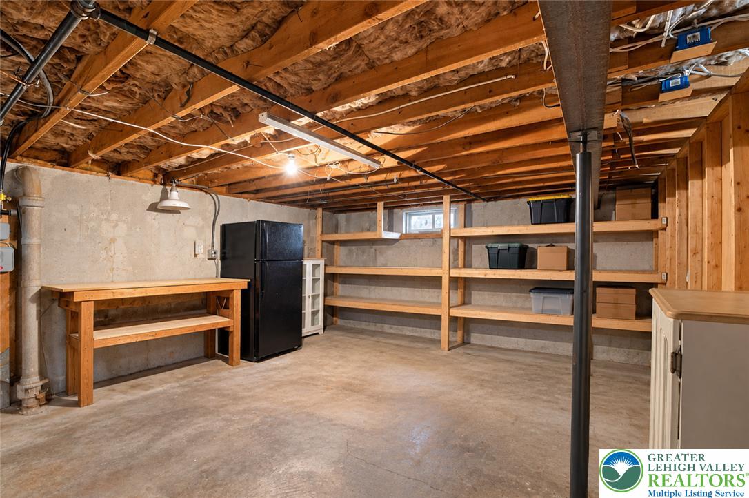 2824 Center Street Property Photo 37