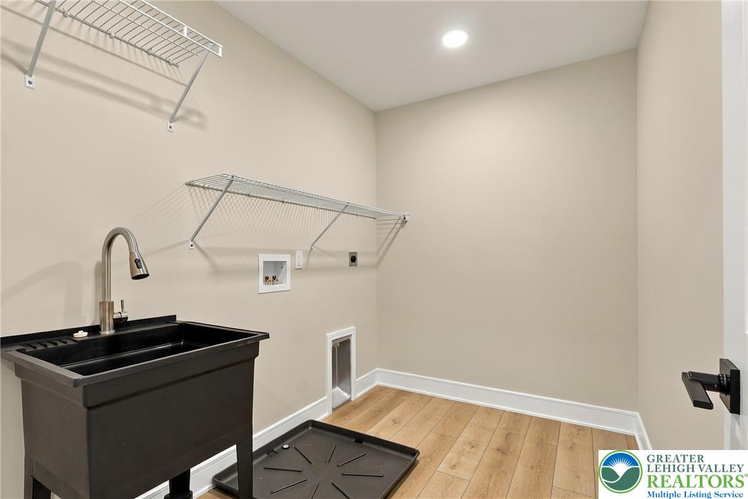 830 Hunter Street Property Photo 15