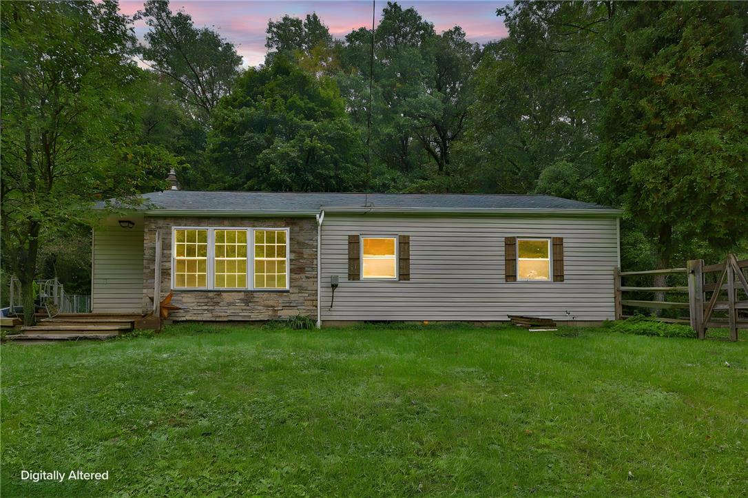 2865 Hemlock Street Property Photo 2