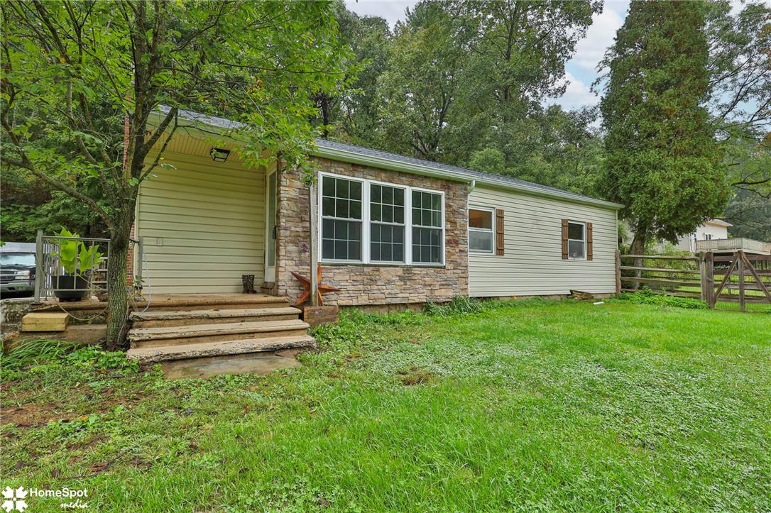 2865 Hemlock Street Property Photo 3