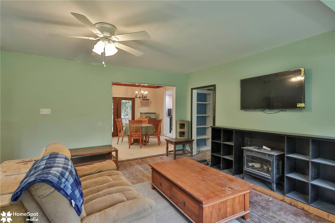 2865 Hemlock Street Property Photo 10