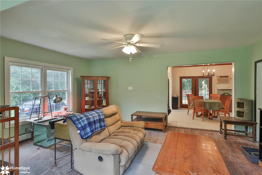 2865 Hemlock Street Property Photo 12