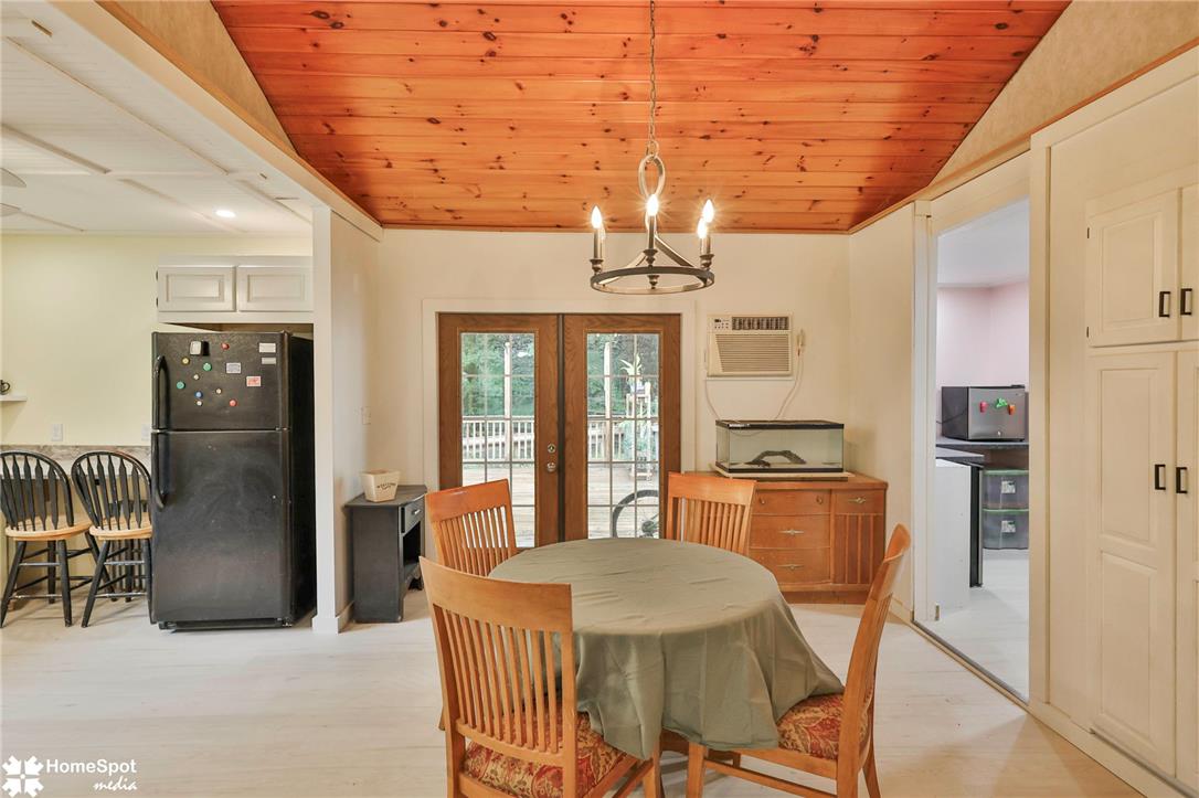 2865 Hemlock Street Property Photo 21