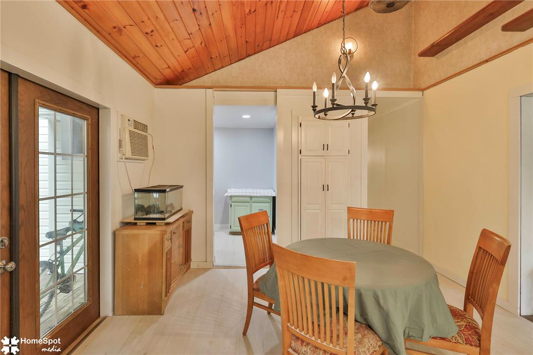 2865 Hemlock Street Property Photo 26