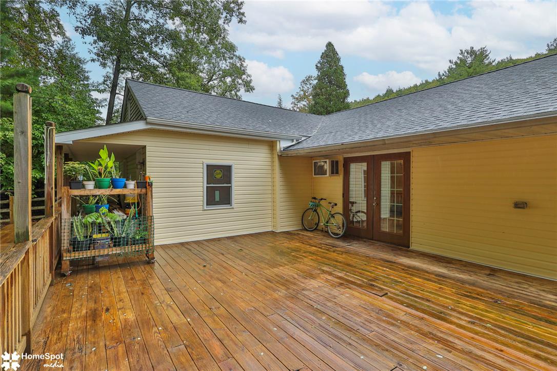 2865 Hemlock Street Property Photo 60