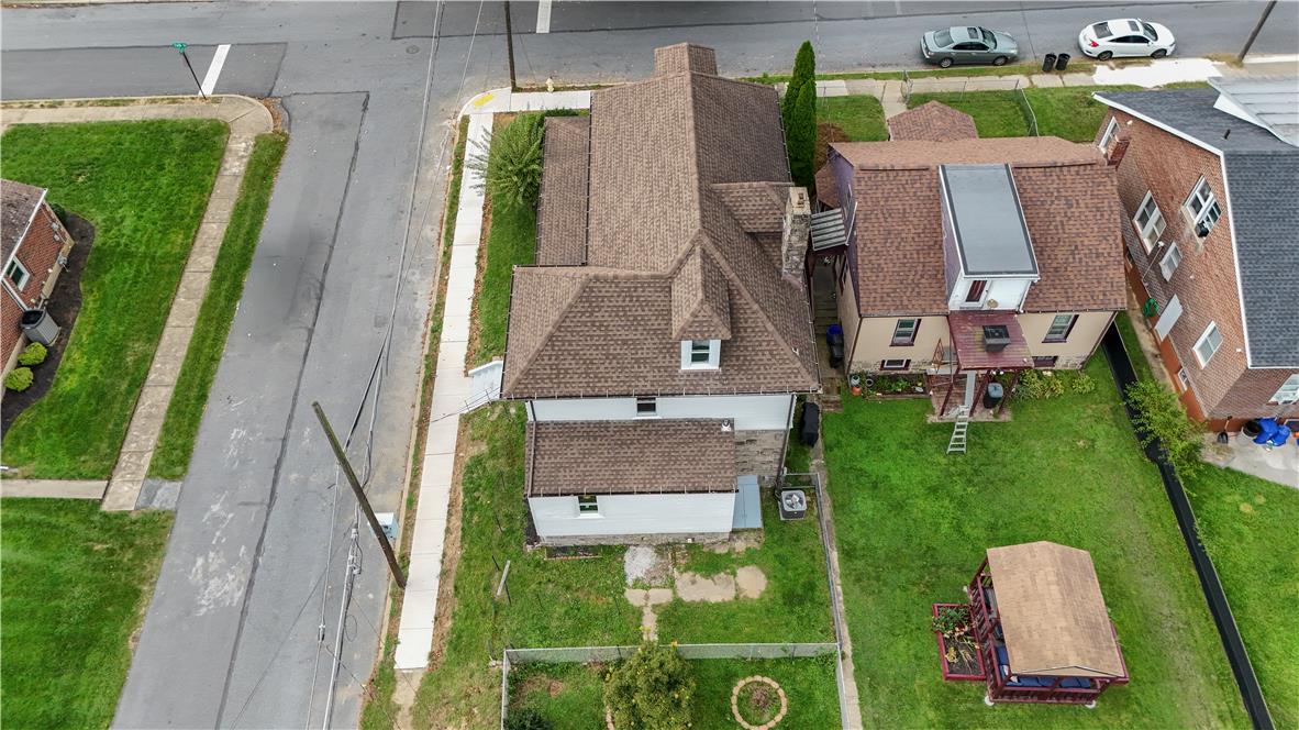 622 Folk Street Property Photo 8