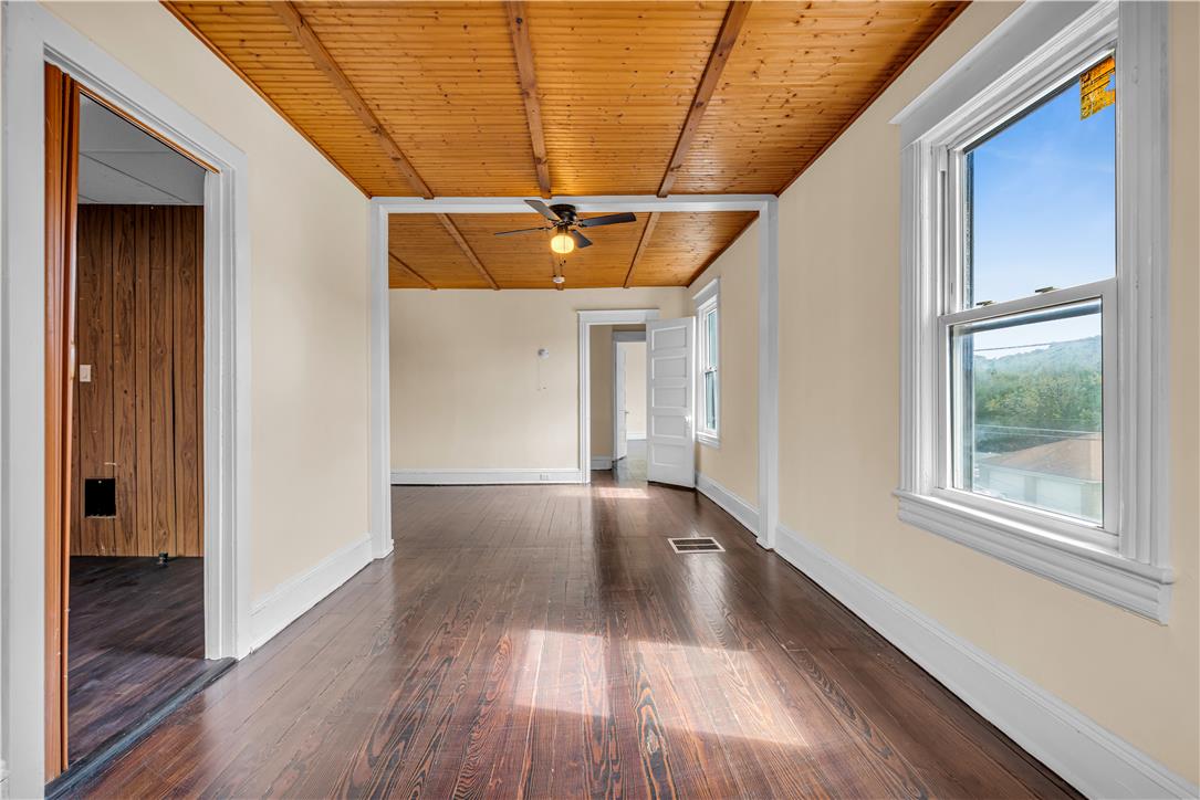 622 Folk Street Property Photo 38