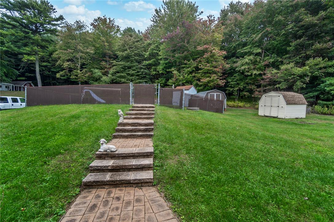 416 Briar Street Property Photo 11