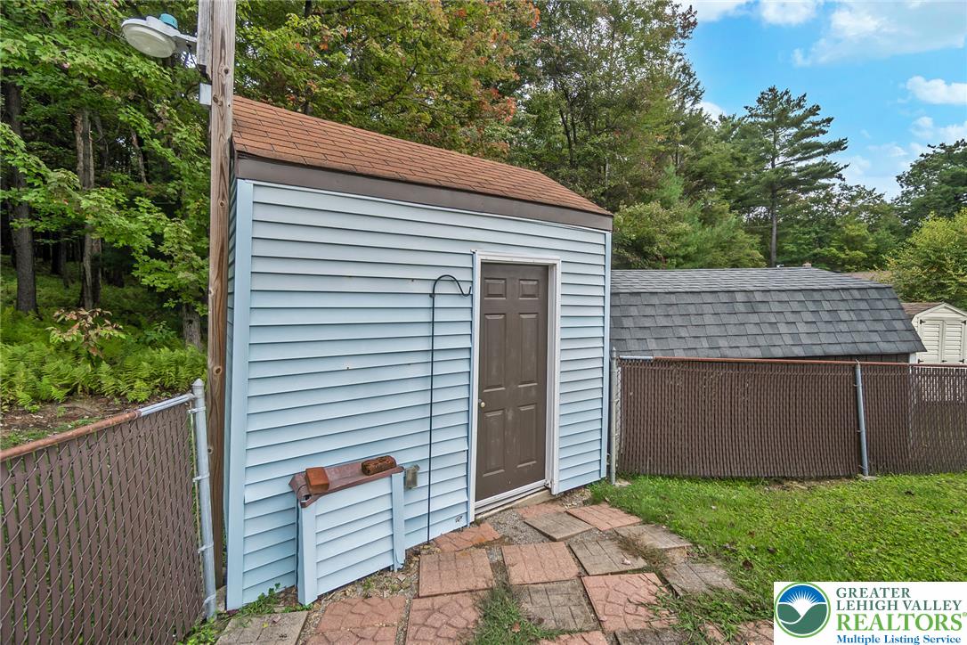 416 Briar Street Property Photo 18