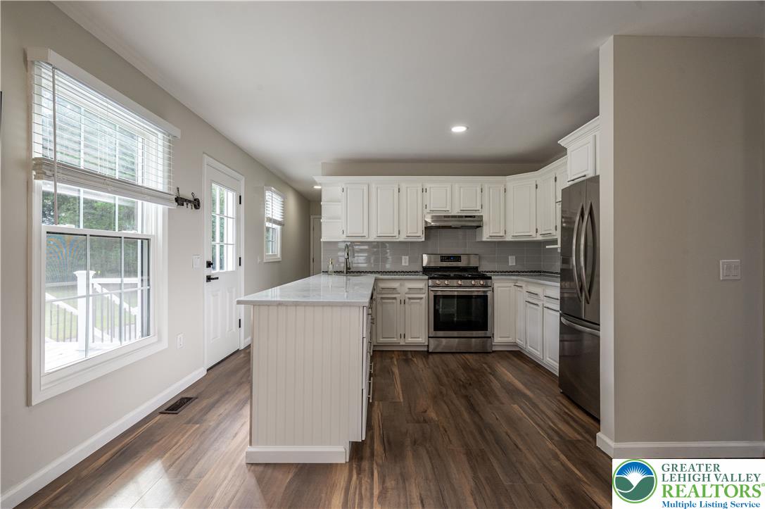 3410 Church Road Property Photo 6