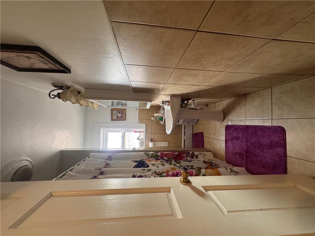1247 Lehigh Street Property Photo 8