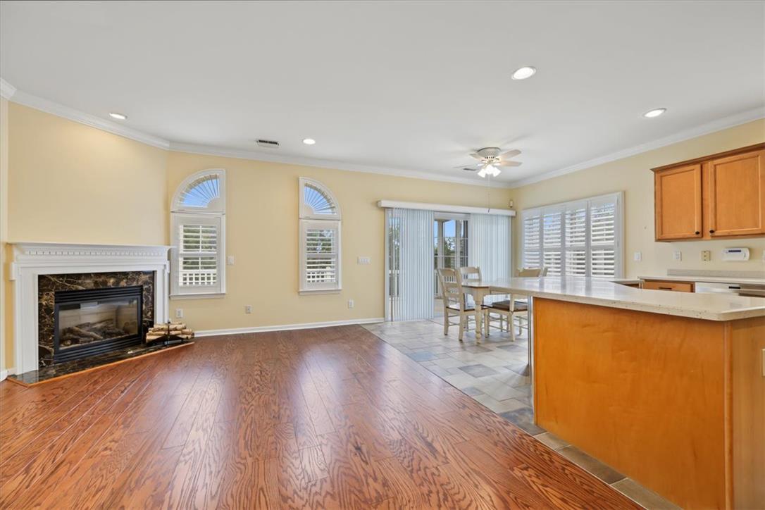 5086 Valley Stream Lane Property Photo 3