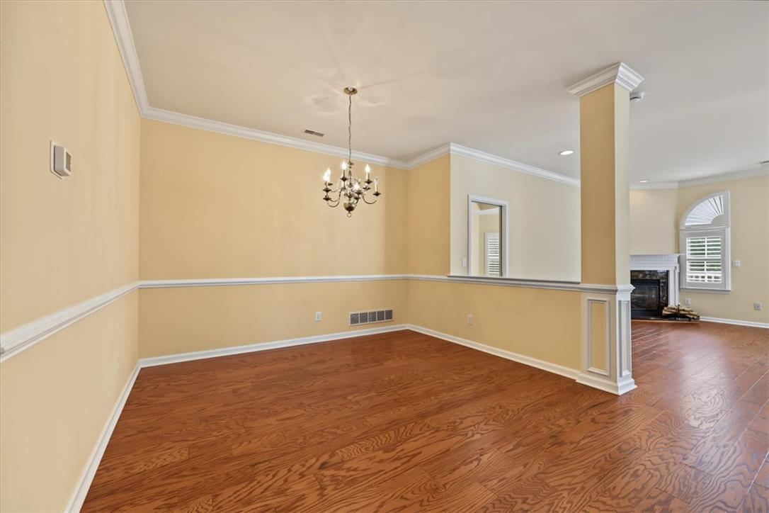 5086 Valley Stream Lane Property Photo 7