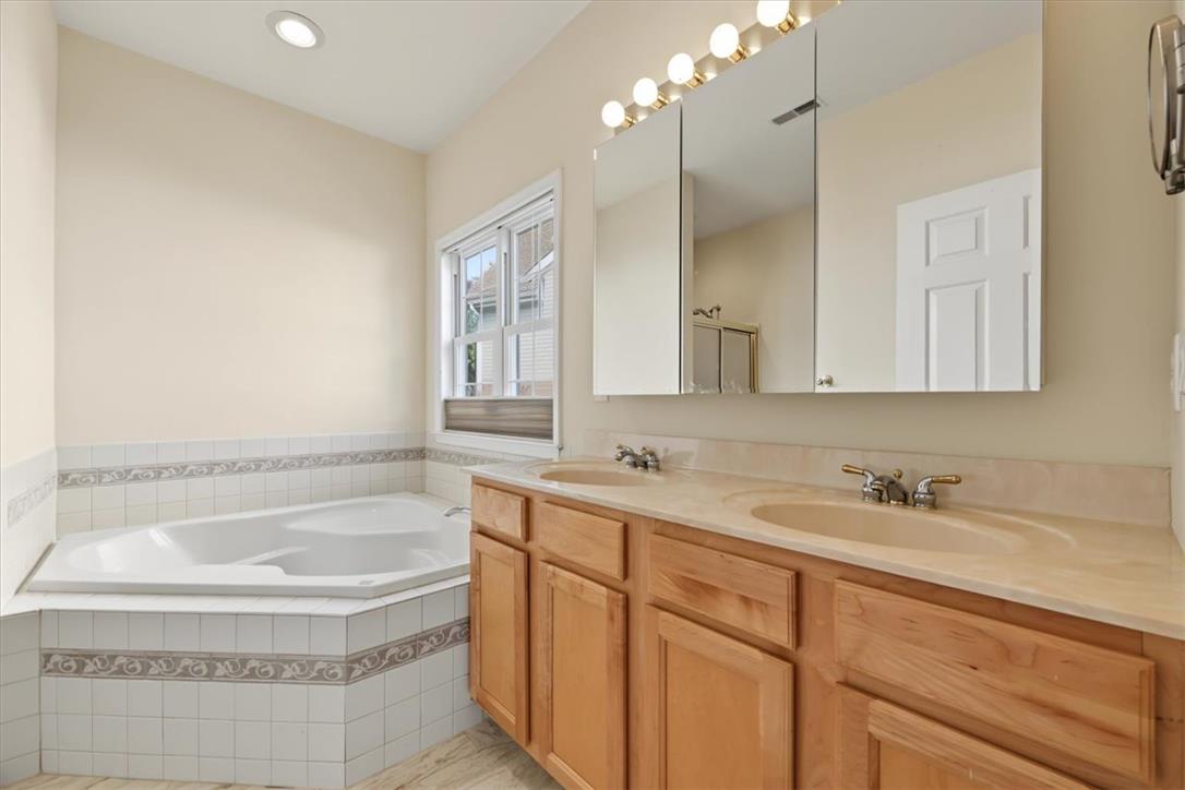 5086 Valley Stream Lane Property Photo 15