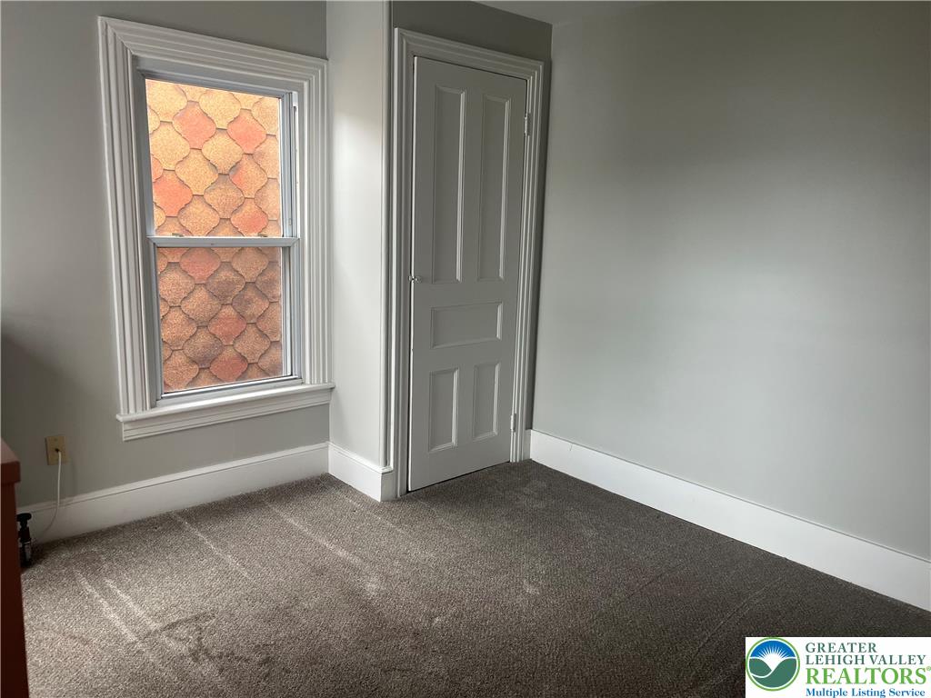 528 Centre Street Property Photo 17
