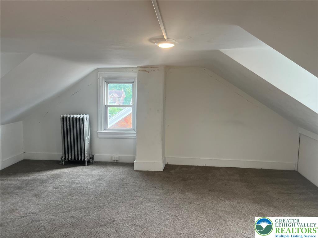 528 Centre Street Property Photo 23