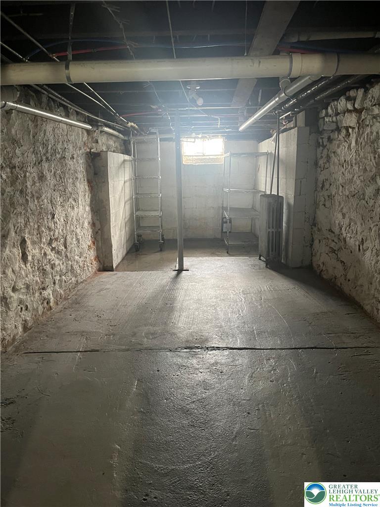 528 Centre Street Property Photo 26