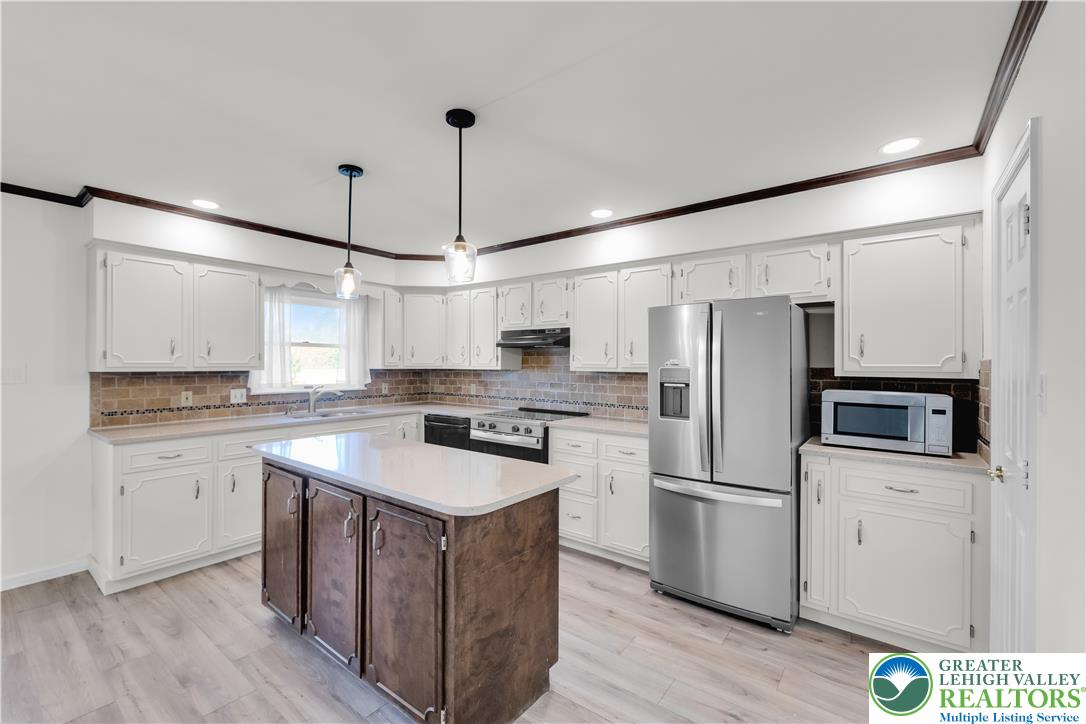 2757 Madison Avenue Property Photo 3