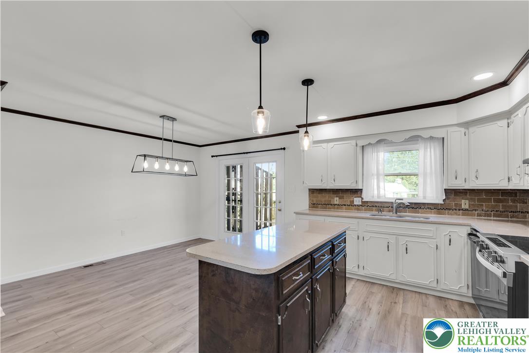 2757 Madison Avenue Property Photo 4