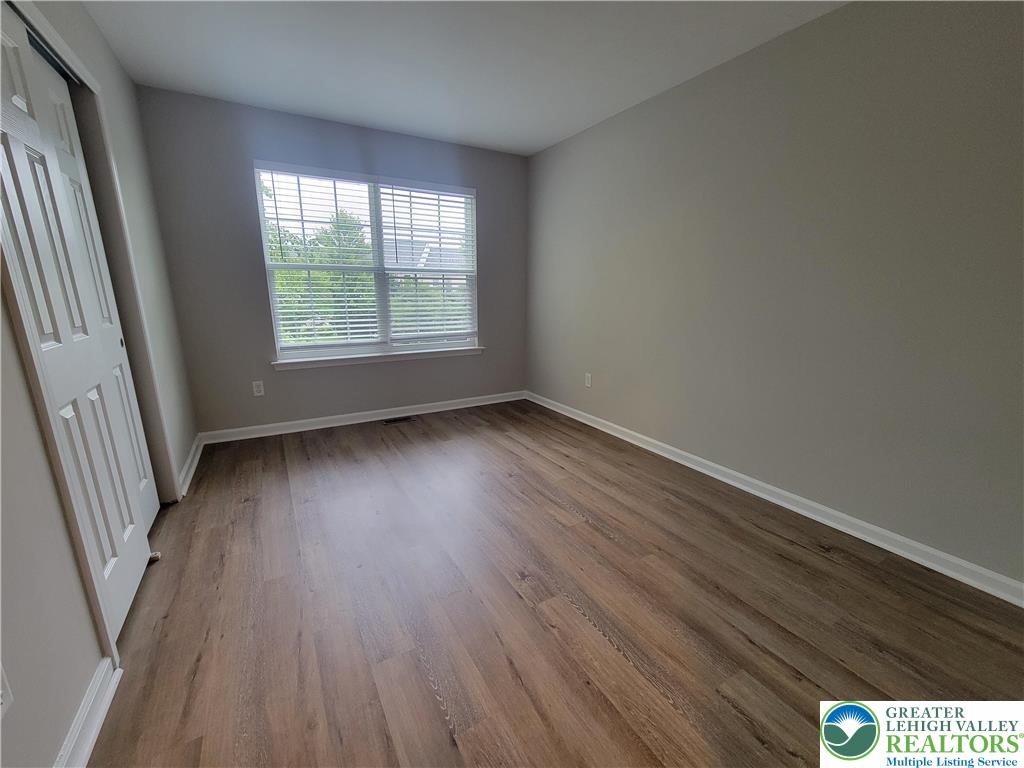929 King Way Property Photo 15