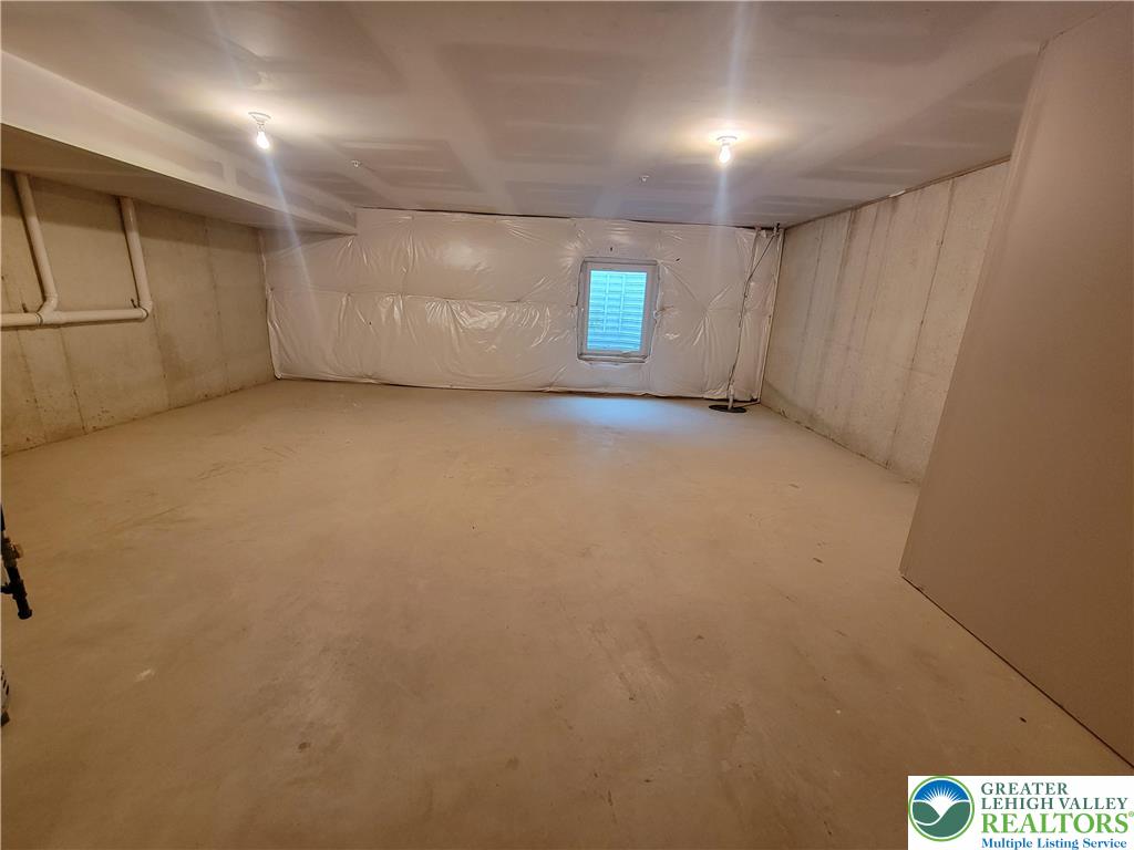 929 King Way Property Photo 19